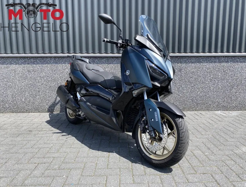 Yamaha X-MAX 300 TECH MAX