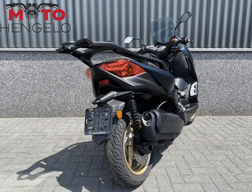 Yamaha X-MAX 300 TECH MAX