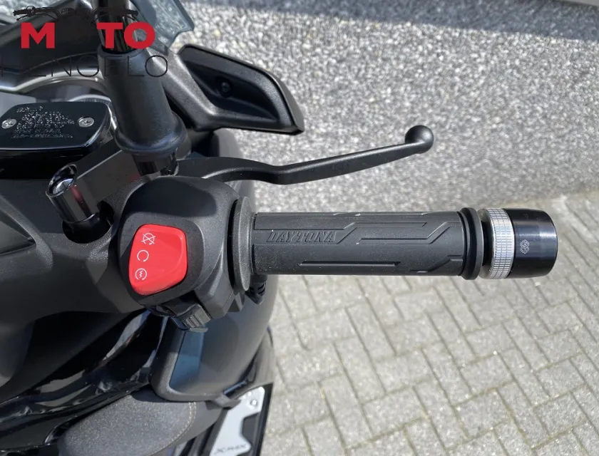 Yamaha X-MAX 300 TECH MAX