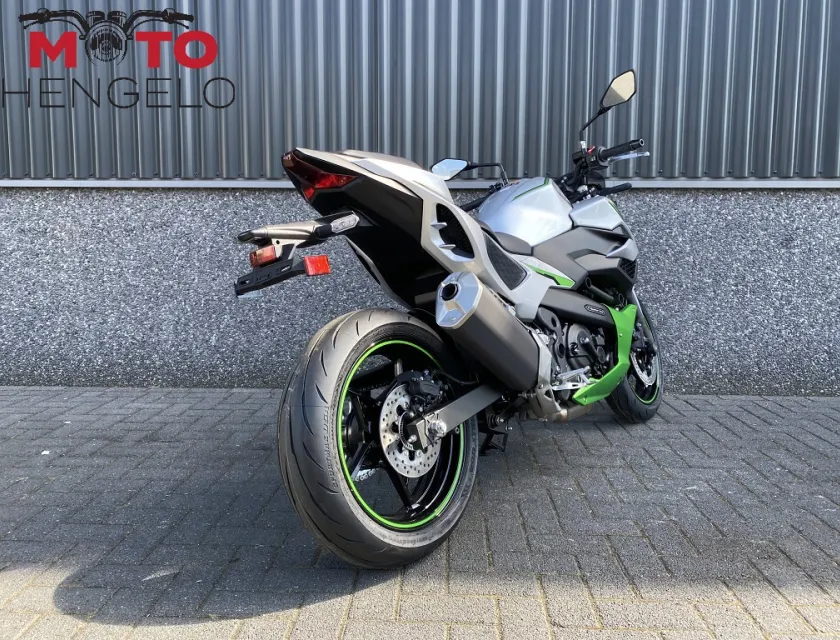 Kawasaki Z7 HYBRID