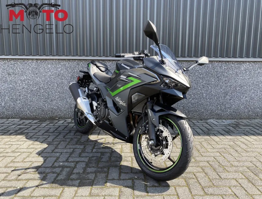 Kawasaki NINJA 500 SE