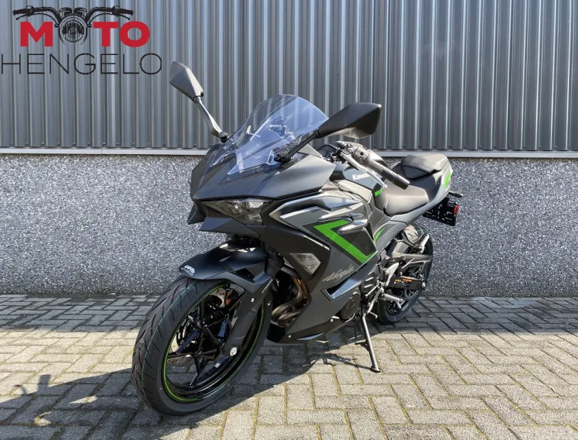 Kawasaki NINJA 500 SE