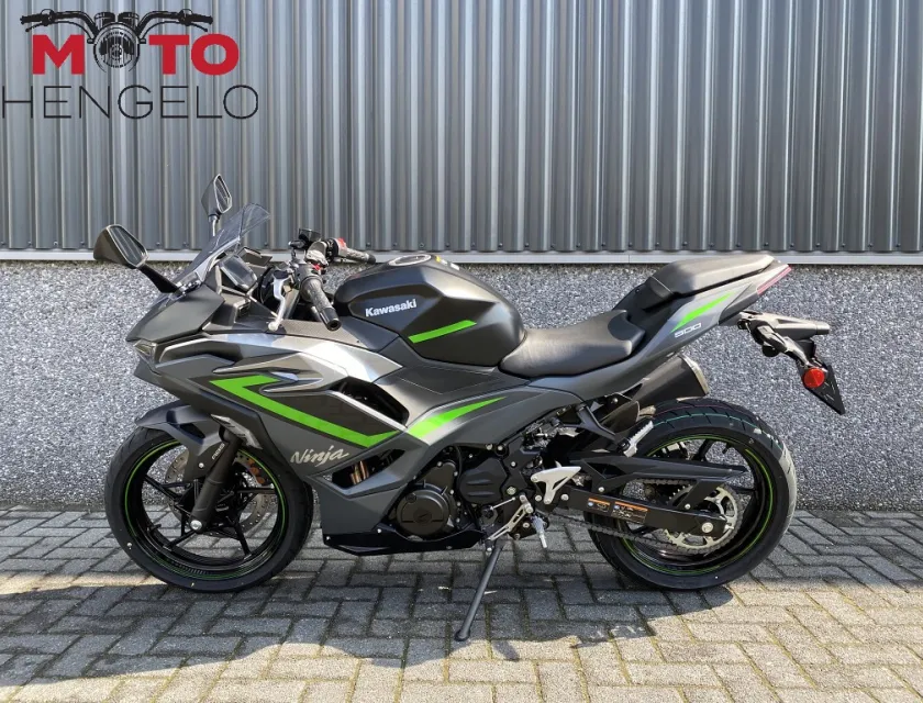 Kawasaki NINJA 500 SE