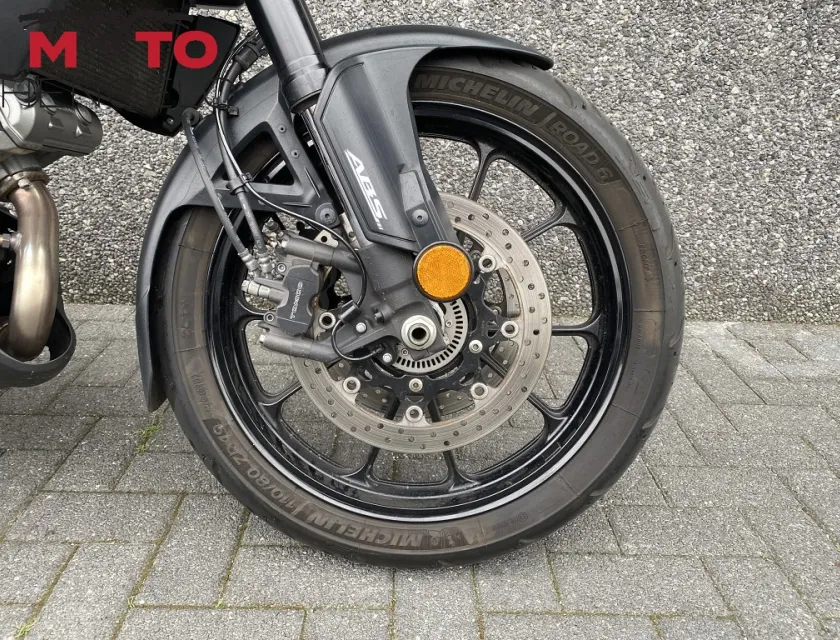 Suzuki DL 1000 V-STROM