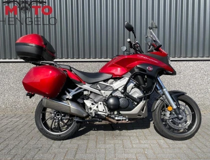 Honda VFR 800 X CROSSRUNNER
