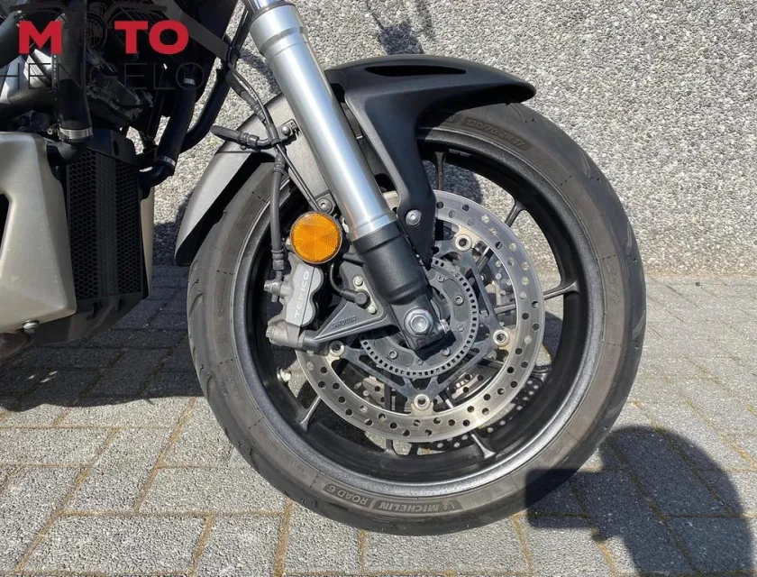 Honda VFR 800 X CROSSRUNNER