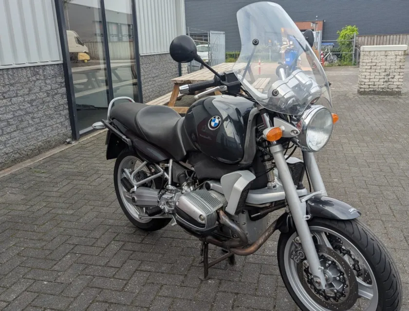 BMW R1100R