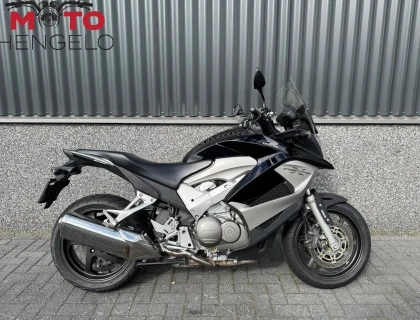 Honda VFR 800 X CROSSRUNNER