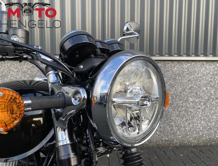 Kawasaki W800