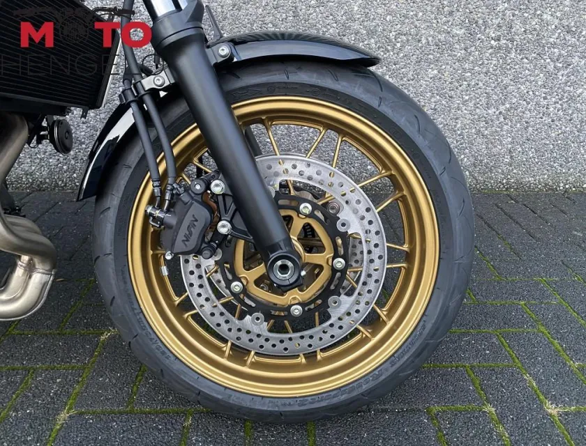 Kawasaki Z650RS