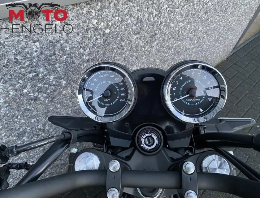 Kawasaki Z650RS