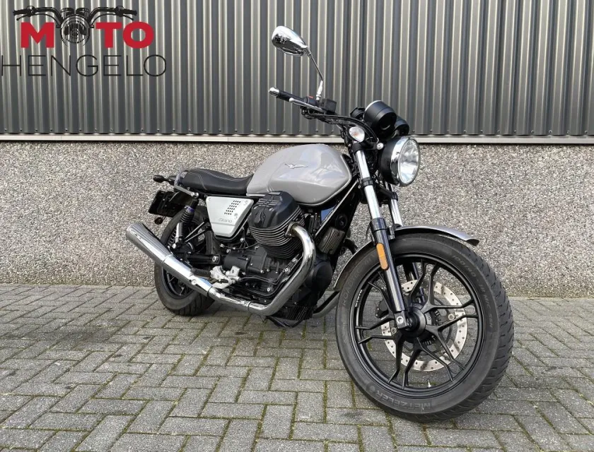 Moto Guzzi V7 III MILANO