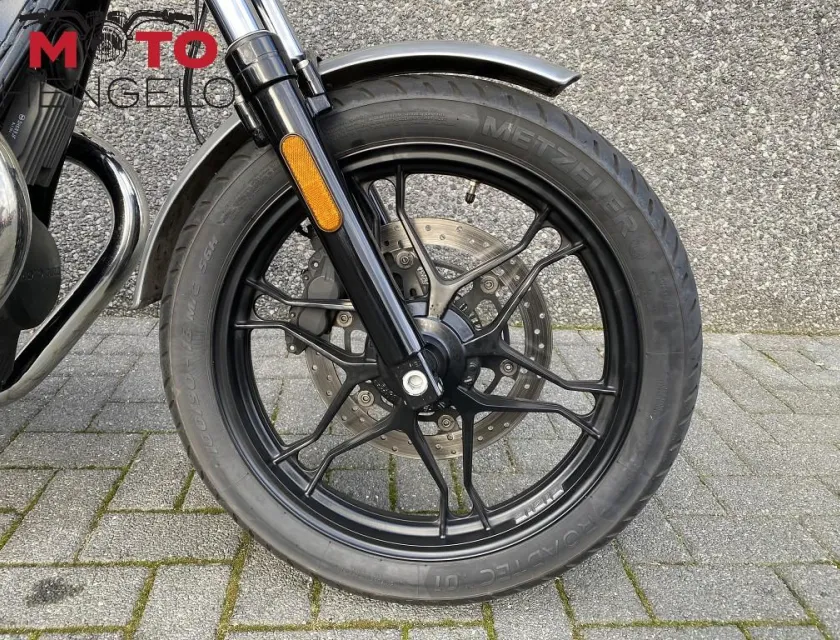 Moto Guzzi V7 III MILANO