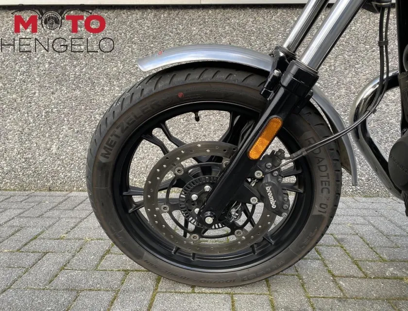 Moto Guzzi V7 III MILANO