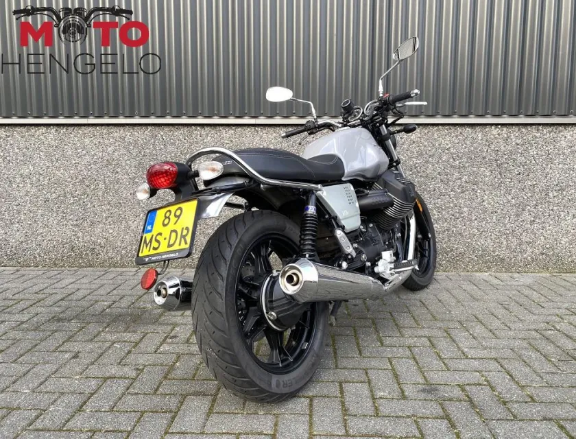 Moto Guzzi V7 III MILANO