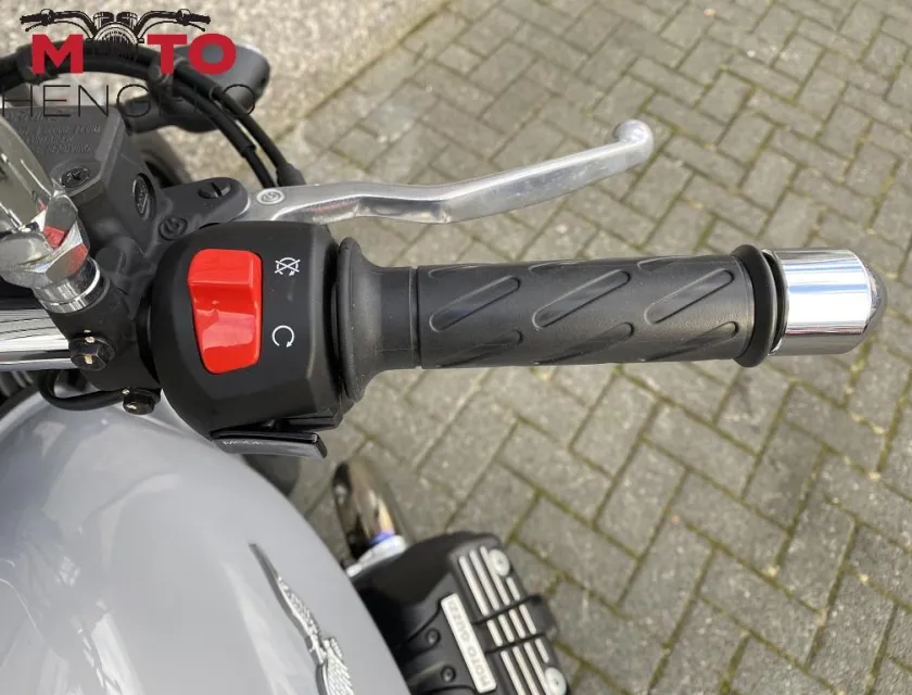 Moto Guzzi V7 III MILANO