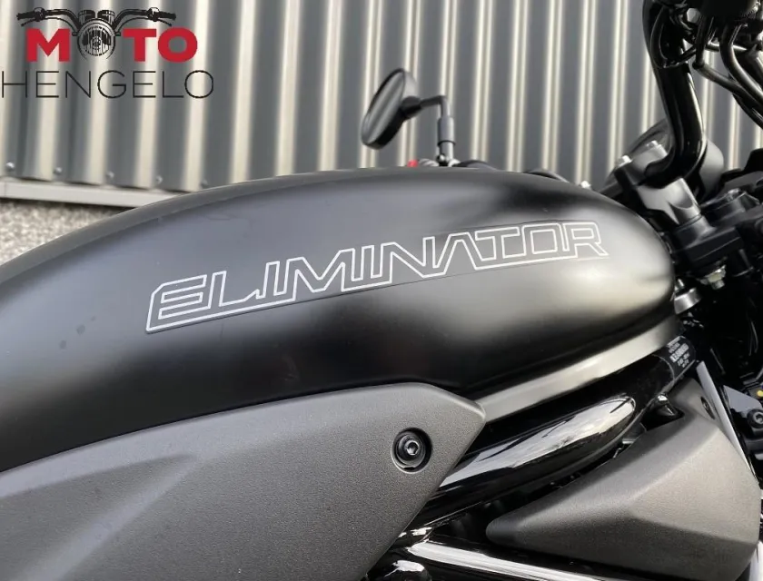 Kawasaki ELIMINATOR 500 SE