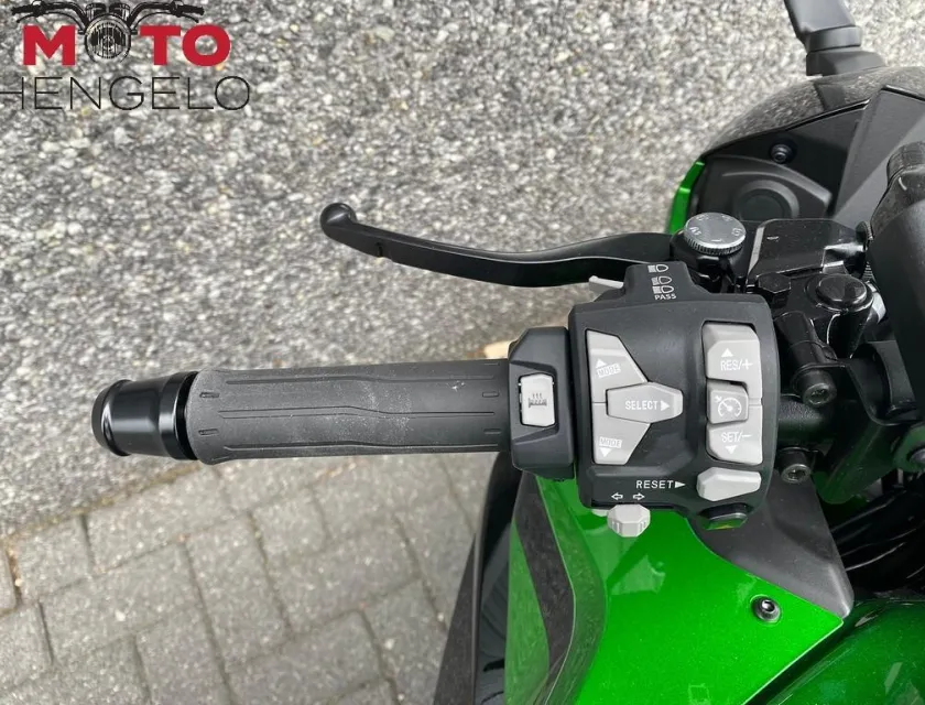 Kawasaki NINJA 1100 SX SE