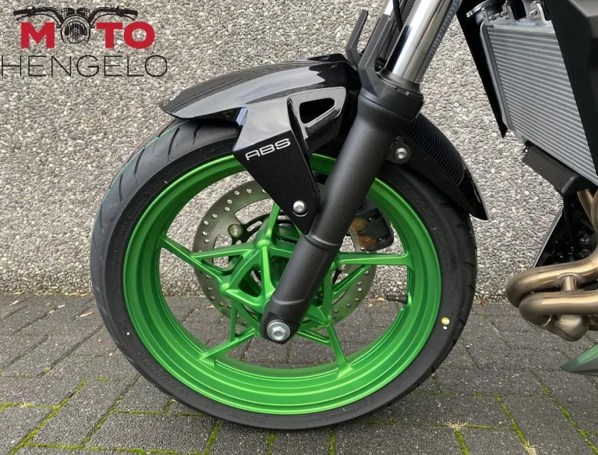 Kawasaki Z500 SE