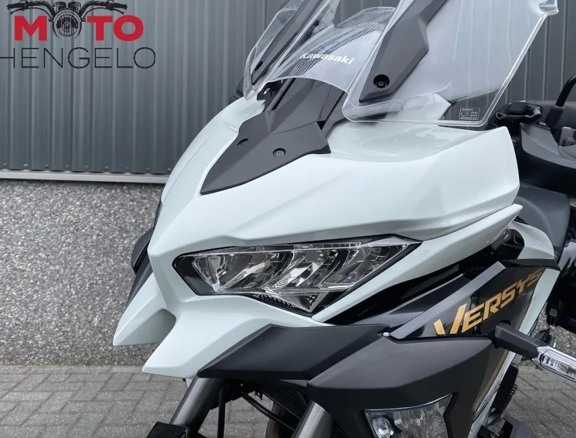 Kawasaki VERSYS 1100 SE GRAND TOURER