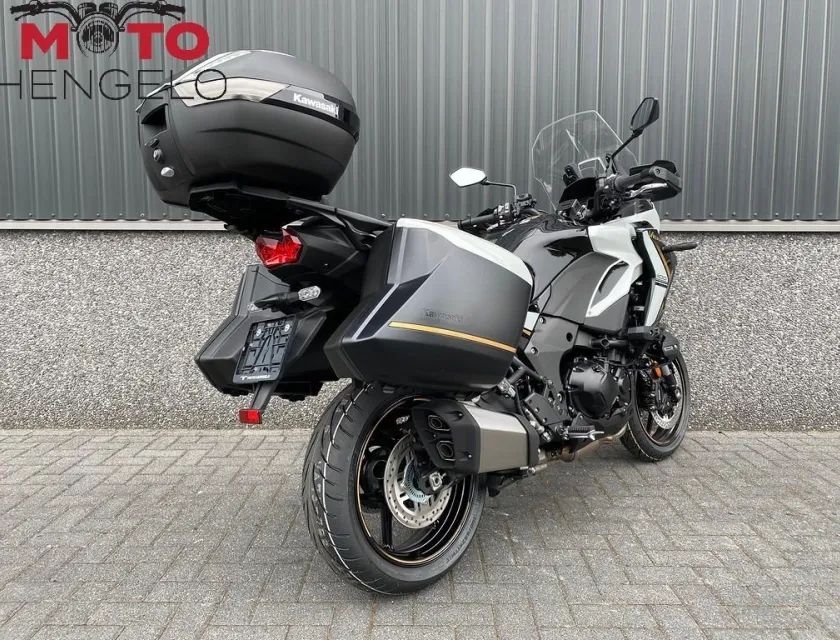 Kawasaki VERSYS 1100 SE GRAND TOURER