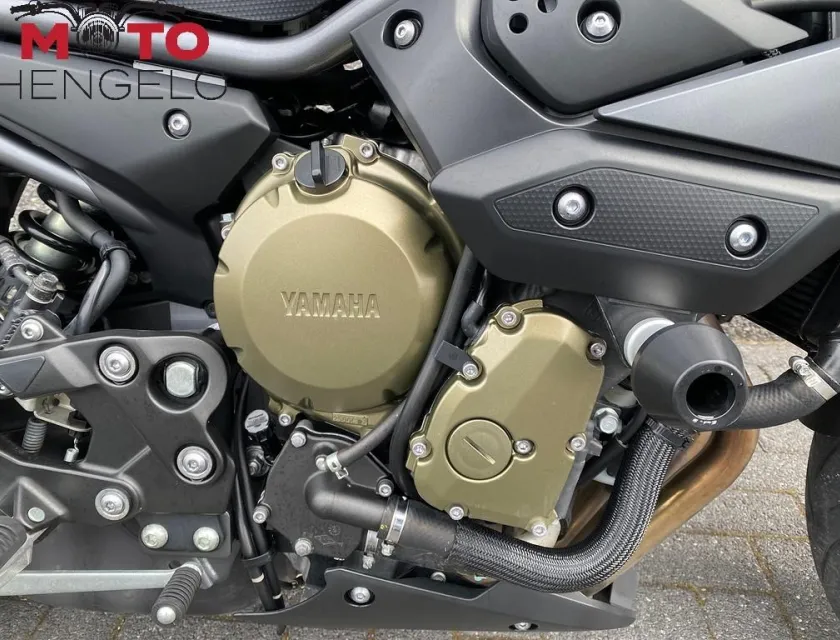 Yamaha XJ6