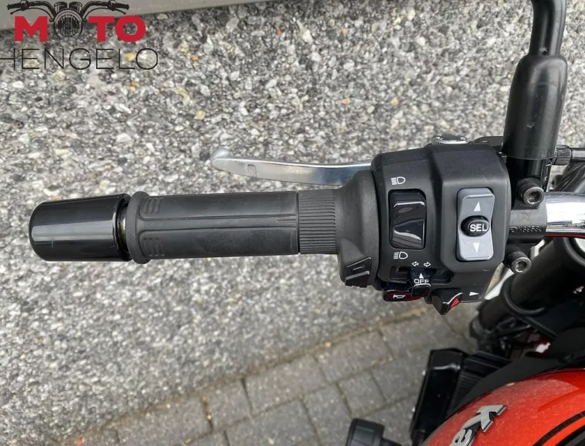 Kawasaki Z900 RS