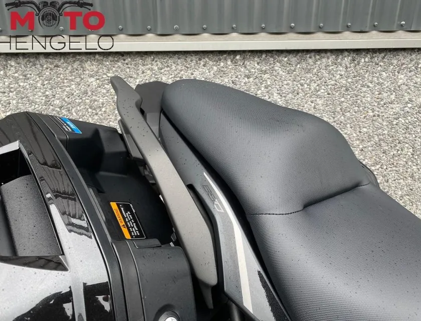 Kawasaki VERSYS 650 TOURER +