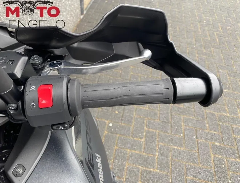 Kawasaki VERSYS 650 TOURER +