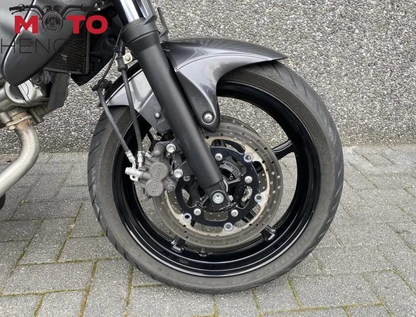Suzuki GLADIUS ABS