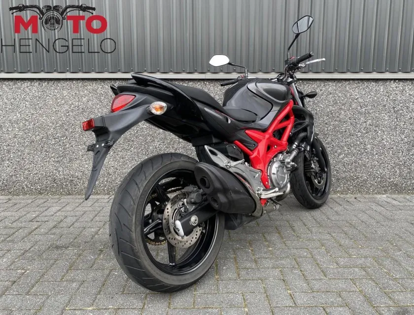 Suzuki GLADIUS ABS