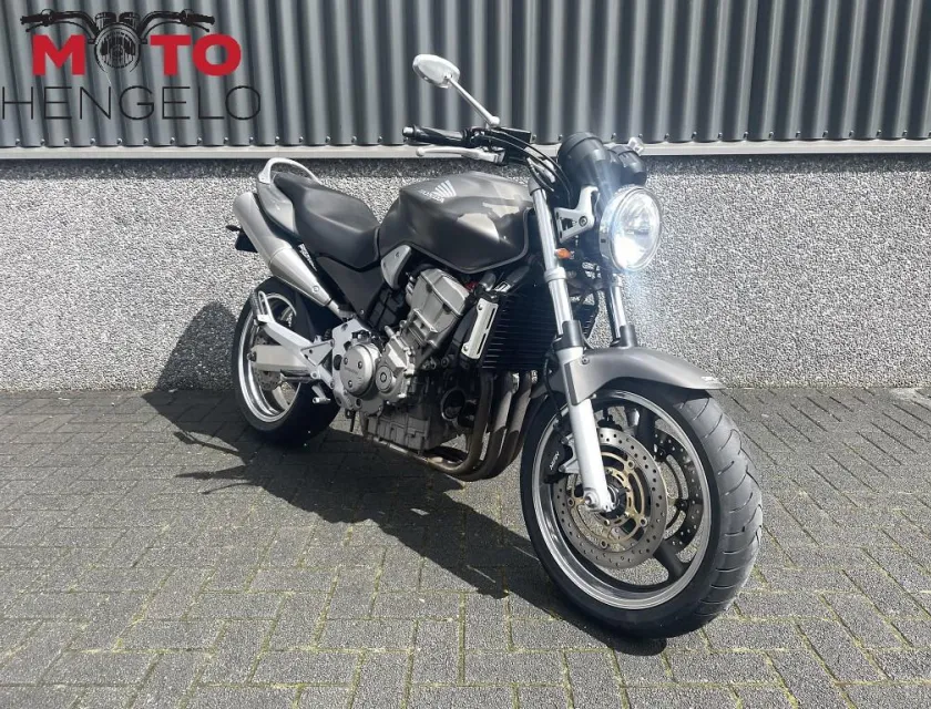 Honda CB900F HORNET