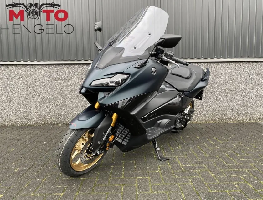 Yamaha T-MAX TECH MAX XP500A DX