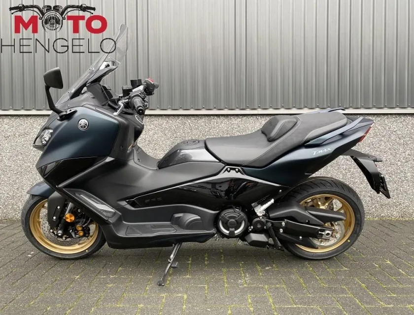 Yamaha T-MAX TECH MAX XP500A DX