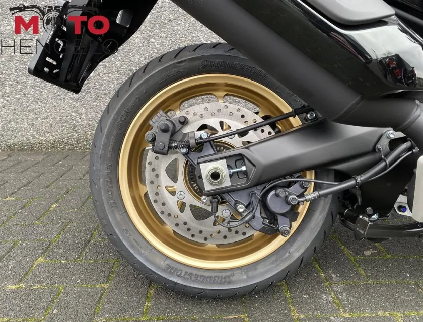 Yamaha T-MAX TECH MAX XP500A DX