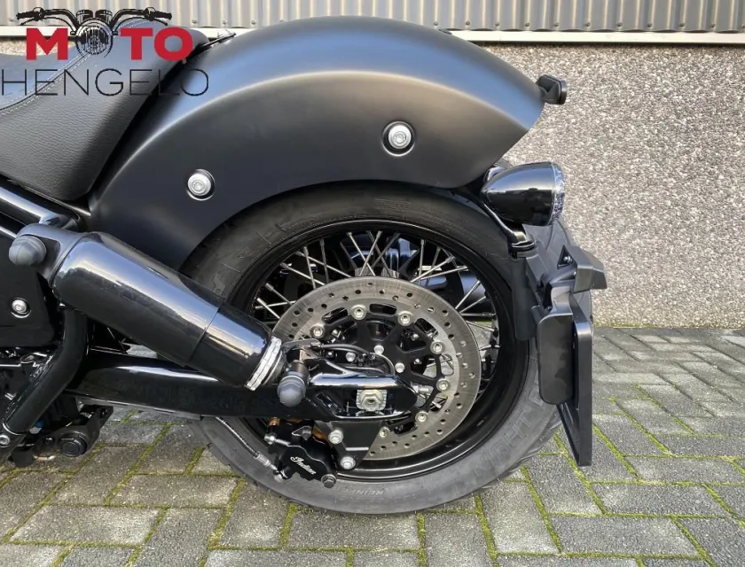 Indian CHIEF BOBBER DARK HORSE