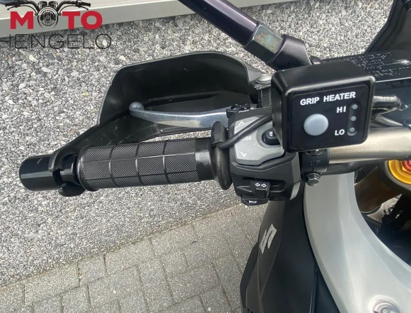 Suzuki V-STROM 1000 (DL1000)
