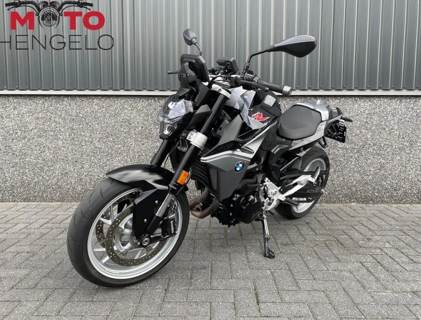 BMW F 900 R