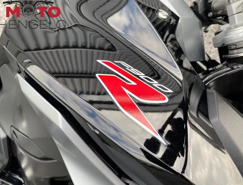 BMW F 900 R