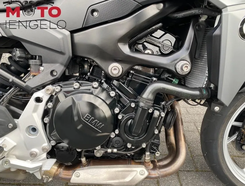 BMW F 900 R