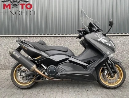 Yamaha TMAX BLACK MAX