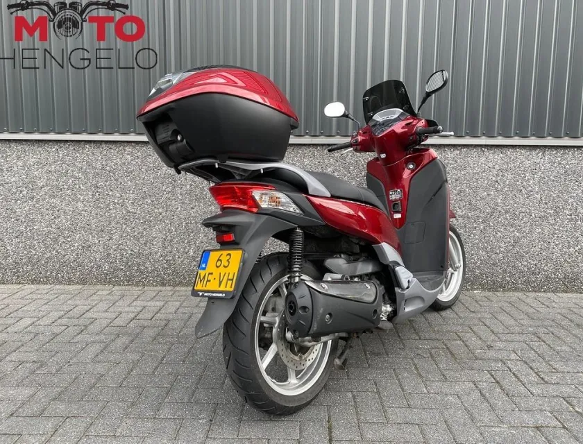 Honda SH300A