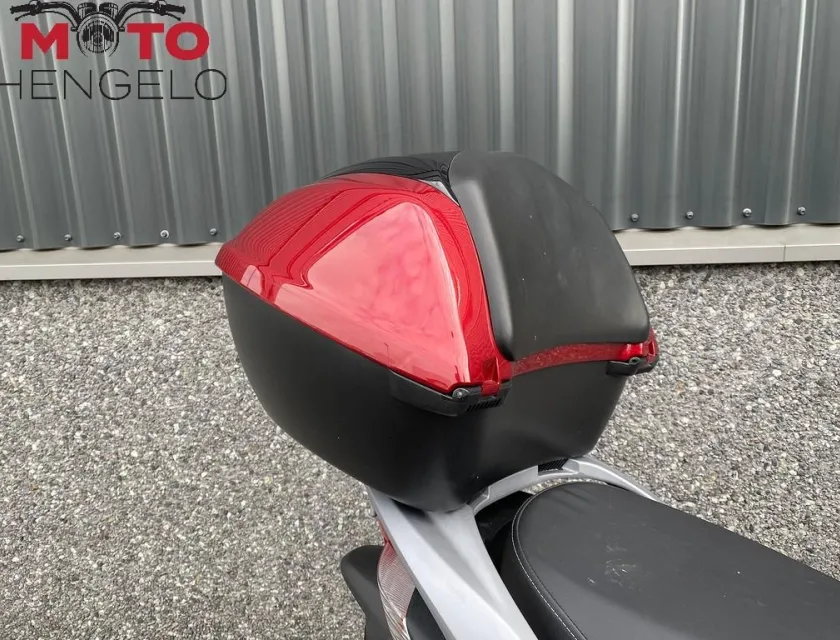 Honda SH300A