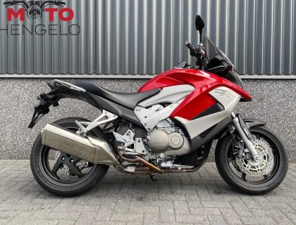 Honda VFR 800 X CROSSRUNNER