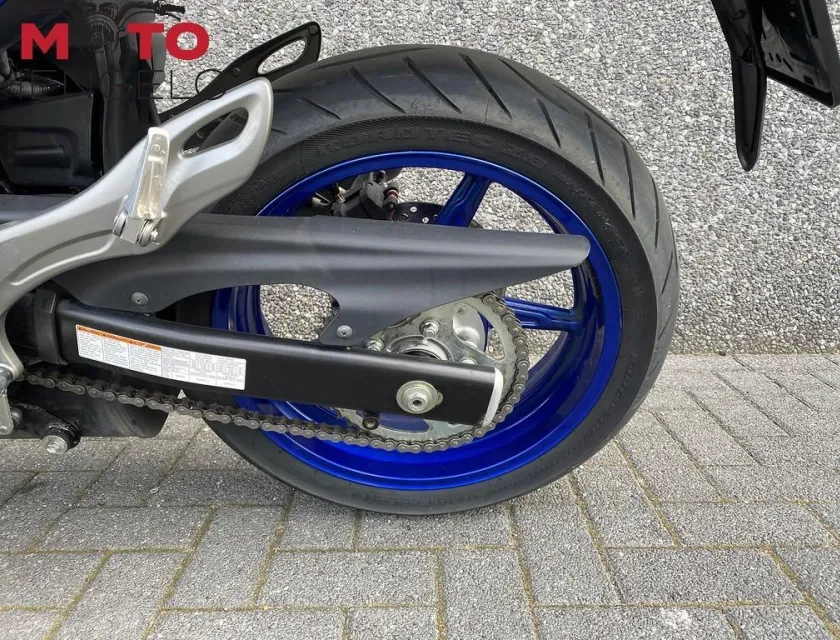Suzuki GLADIUS ABS