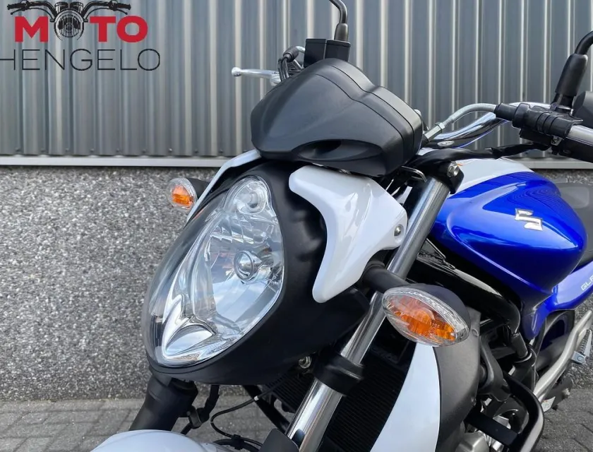 Suzuki GLADIUS ABS