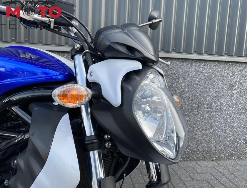 Suzuki GLADIUS ABS