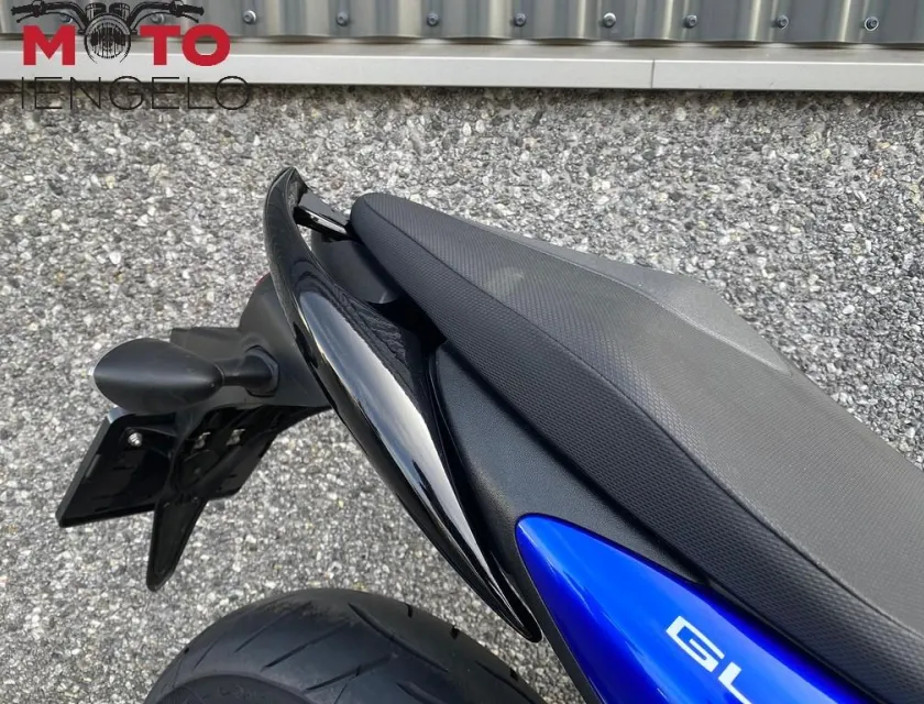 Suzuki GLADIUS ABS