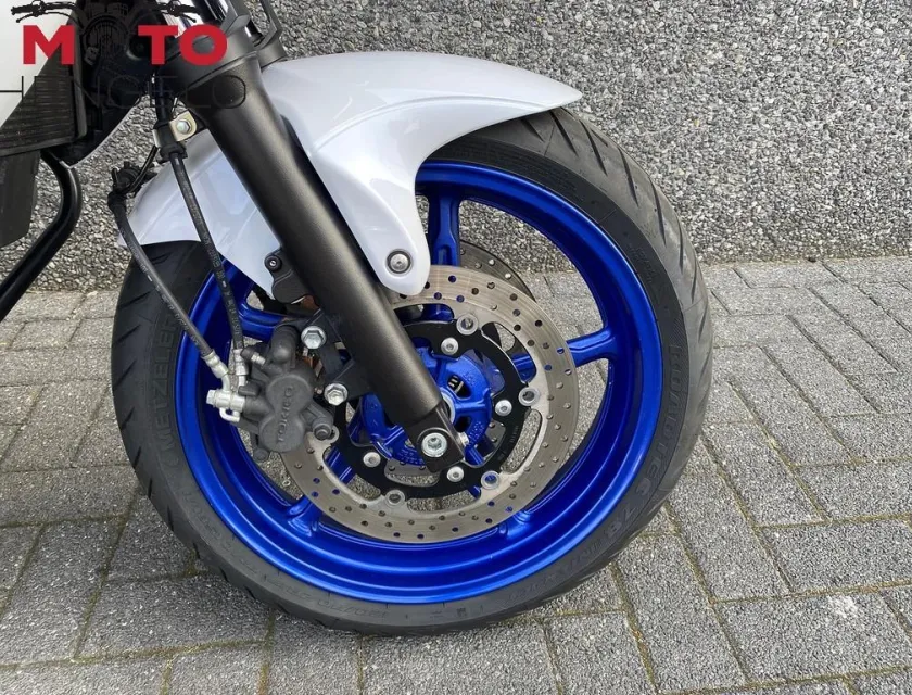 Suzuki GLADIUS ABS