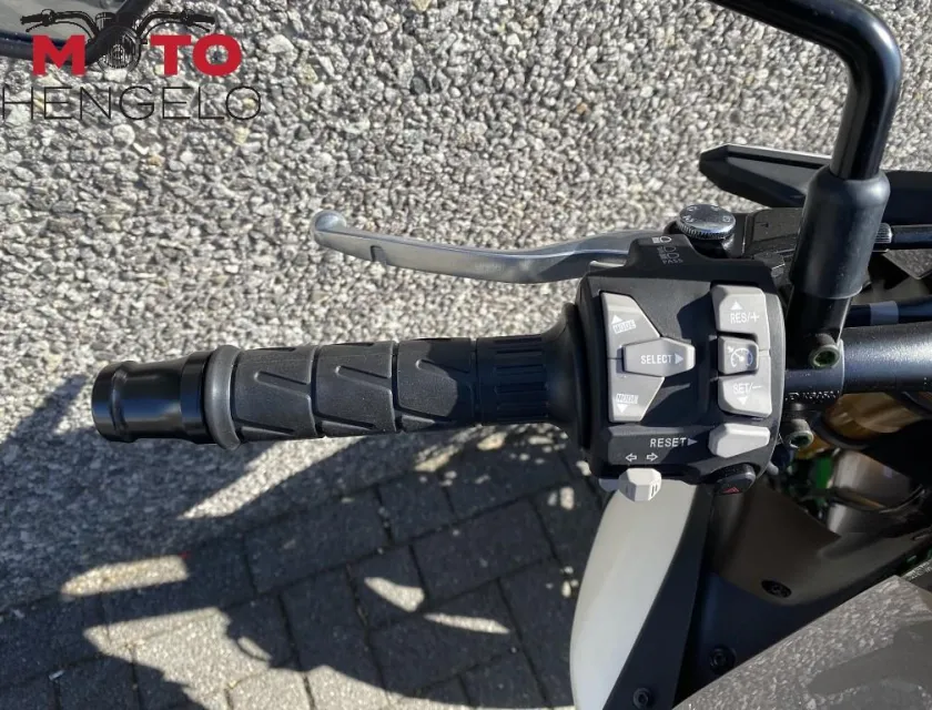 Kawasaki Z900 SE